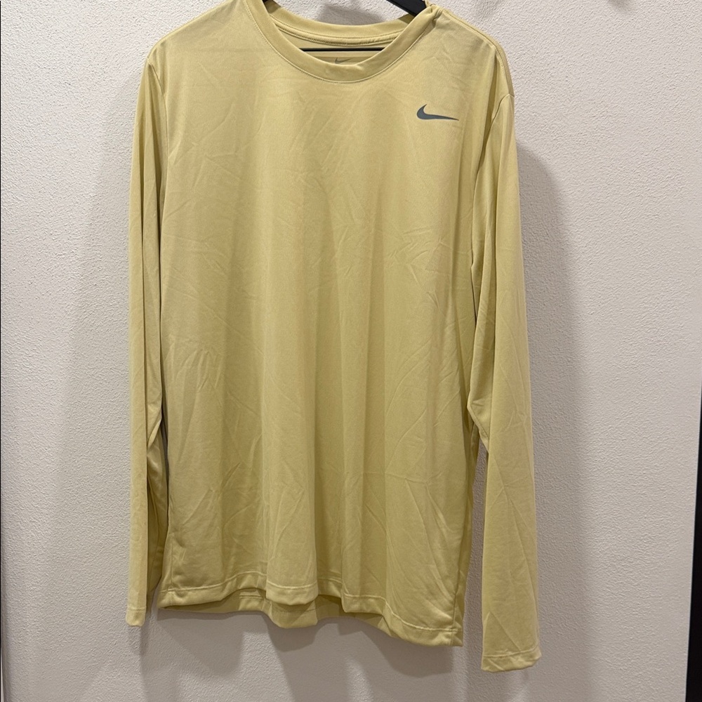 Nike Men's Light Yellow Long Sleeve Tee